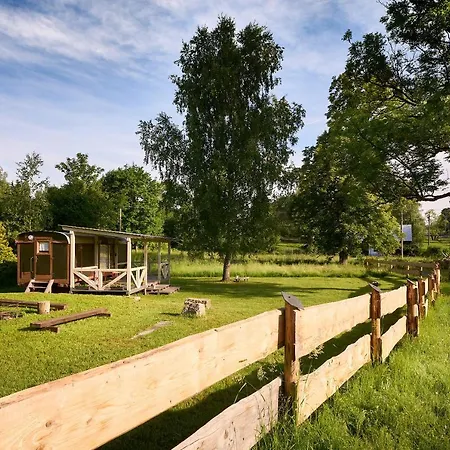 Holiday home Maringotka Aluna - Ceske Svycarsko *